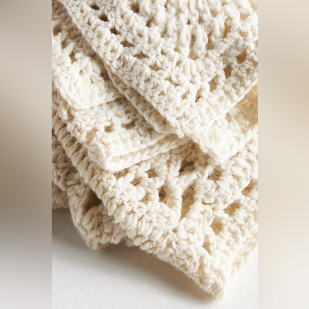 Anthropologie ASPEN CROCHET KNIT THROW BLANKET Style No.  4541315670022 … - Picture 2 of 3
